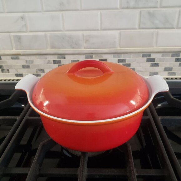 Vintage Descoware Flame Orange Enamel Cast Iron 2QT Dutch Oven Casserole Belgium